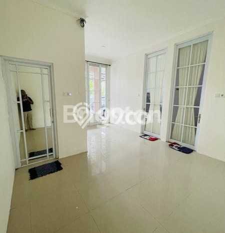Rumah Modern Minimalis 3 KT Siap Huni di Sidoarjo Rumah Modern Minimalis 3 KT Siap Huni di Sidoarjo