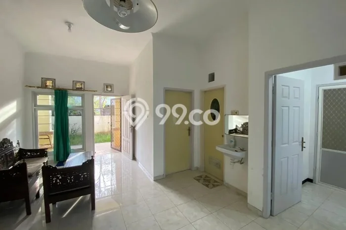 For Sale Rumah Mewah Exclusive di Waru, Sidoarjo For Sale Rumah Mewah Exclusive di Waru, Sidoarjo