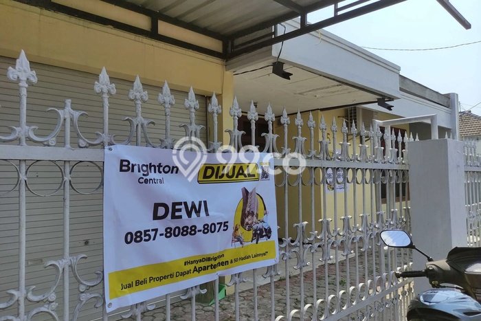 Hunian Cantik Minimalis Lb 160m2 di Taman, Madiun Hunian Cantik Minimalis Lb 160m2 di Taman, Madiun