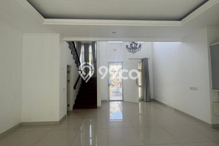 Rumah Nyaman area BSD, 4 KM, Lokasi Strategis Rumah Nyaman area BSD, 4 KM, Lokasi Strategis