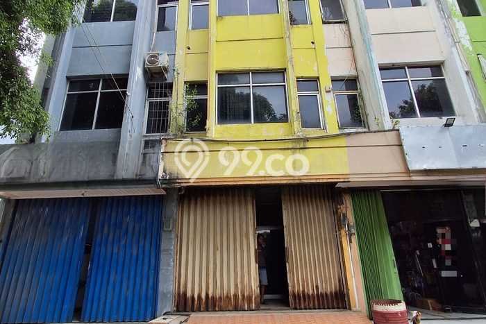 Ruko Premium Kawasan Cilincing, Luas 180m², Mainroad, Tingkat Keramaian Tinggi Ruko Premium Kawasan Cilincing, Luas 180m², Mainroad, Tingkat Keramaian Tinggi