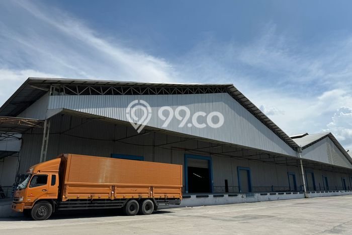 Unit Gudang disewakan di Karawang Barat Karawang dengan LT 5000m2 / LB 5000m2 Unit Gudang disewakan di Karawang Barat Karawang dengan LT 5000m2 / LB 5000m2