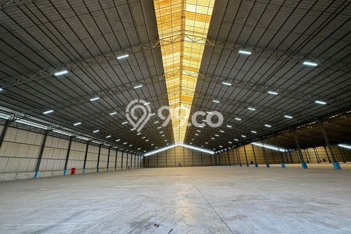 Unit Gudang disewakan di Karawang Barat Karawang dengan LT 5000m2 / LB 5000m2 Unit Gudang disewakan di Karawang Barat Karawang dengan LT 5000m2 / LB 5000m2