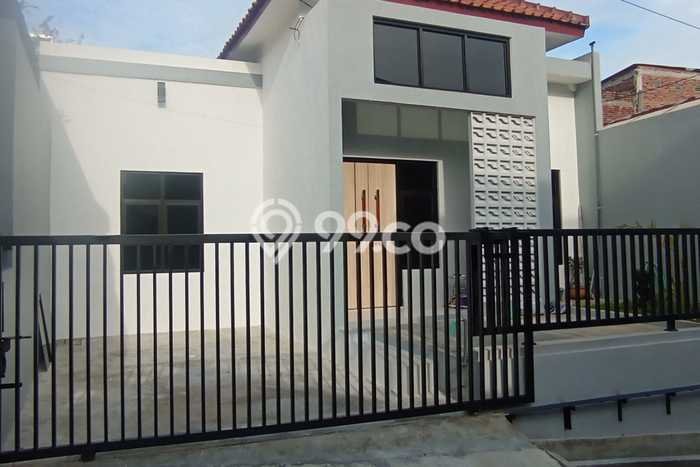 Jual Rumah Favorit Siap Huni LB 70m2 di Semarang Barat, Semarang Jual Rumah Favorit Siap Huni LB 70m2 di Semarang Barat, Semarang