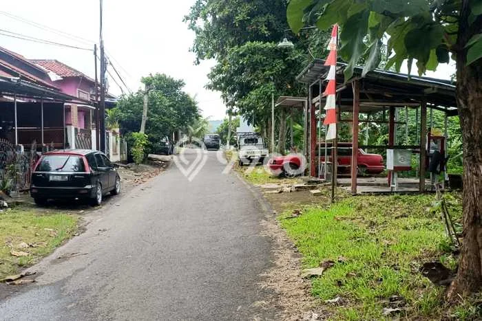 Lahan Dijual Lokasi Strategis di Semarang dengan Luas 136m2 Lahan Dijual Lokasi Strategis di Semarang dengan Luas 136m2