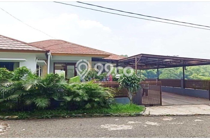 Rumah Lokasi Strategis di Parongpong, Bandung Barat, LT 254m² Bangunan 285m² Rumah Lokasi Strategis di Parongpong, Bandung Barat, LT 254m² Bangunan 285m²