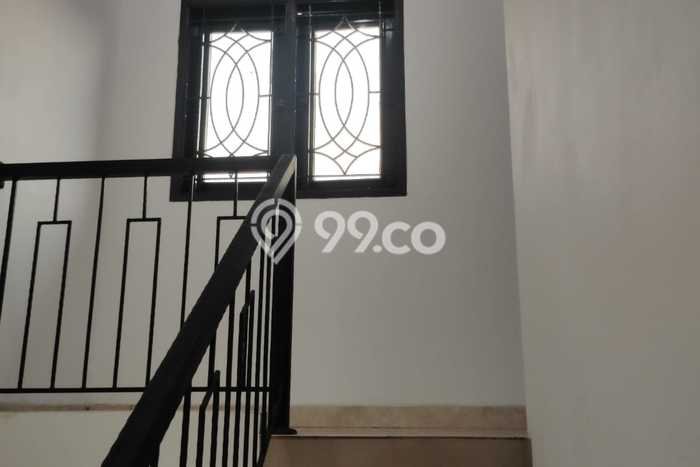Ready to Use! Premium House LT 200m2 Desain Modern di Pekayon Ready to Use! Premium House LT 200m2 Desain Modern di Pekayon