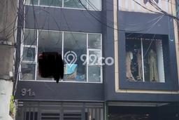 Area Ramai! Ruko Dijual di Tebet untuk Bisnis Luas Bangunan 171m2 Area Ramai! Ruko Dijual di Tebet untuk Bisnis Luas Bangunan 171m2