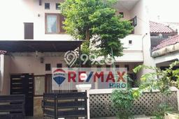 Jual Rumah Strategis Bagus Punya 4 KT di Beji Depok SHM Jual Rumah Strategis Bagus Punya 4 KT di Beji Depok SHM