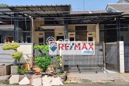 LOKASI PREMIUM! Rumah area Galaxy, 2 KT, Area Strategis, Luas 126m² Bangunan 108m² LOKASI PREMIUM! Rumah area Galaxy, 2 KT, Area Strategis, Luas 126m² Bangunan 108m²