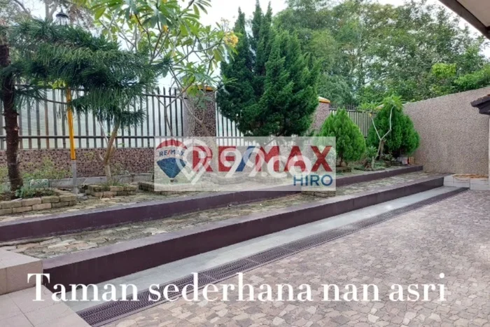 Hunian Mewah LB 170m2 Siap Huni Desain Elegan di Talang Semut, Palembang Hunian Mewah LB 170m2 Siap Huni Desain Elegan di Talang Semut, Palembang