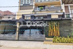 Siap Huni Rumah Mewah 6 Kamar di Kelapa Gading Dekat ke Mana Saja Siap Huni Rumah Mewah 6 Kamar di Kelapa Gading Dekat ke Mana Saja