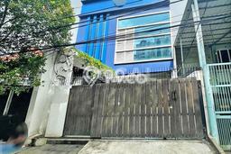 Siap Huni Rumah Mewah 5 Kamar di Kelapa Gading Dekat ke Mana Pun Siap Huni Rumah Mewah 5 Kamar di Kelapa Gading Dekat ke Mana Pun
