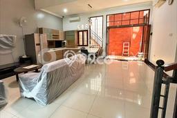 Hunian Eksklusif Siap Huni LT 170m2 di Kelapa Gading, Jakarta Utara Hunian Eksklusif Siap Huni LT 170m2 di Kelapa Gading, Jakarta Utara