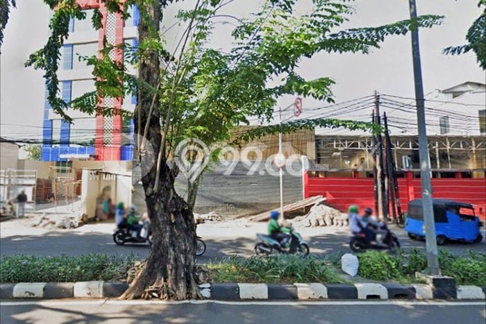 Lahan Strategis di Cempaka Putih Dijual dengan Luas 1381m2 Lahan Strategis di Cempaka Putih Dijual dengan Luas 1381m2