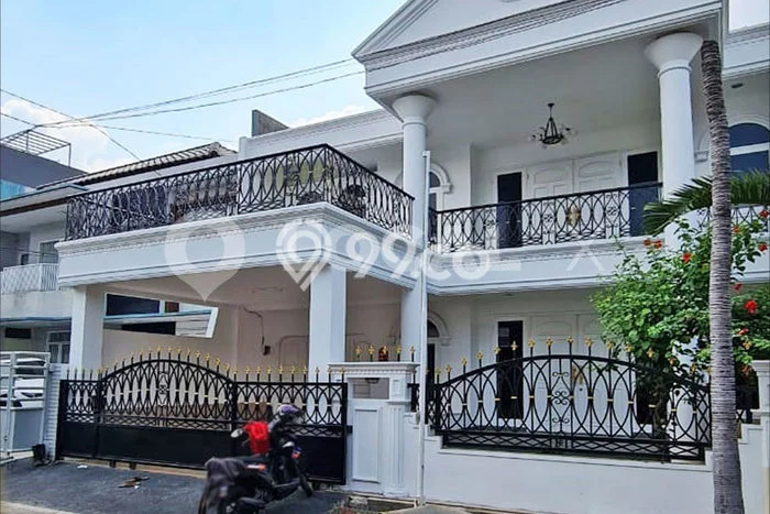 Rumah Mewah Siap Huni LT 187m2 di Kelapa Gading, Jakarta Utara Rumah Mewah Siap Huni LT 187m2 di Kelapa Gading, Jakarta Utara