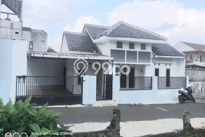 Jual Rumah Strategis Bagus Punya 2 KT di Purwokerto Utara Banyumas SHM Jual Rumah Strategis Bagus Punya 2 KT di Purwokerto Utara Banyumas SHM