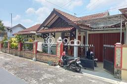 Rumah Strategis Minimalis Lb 183m2 di Purwokerto Utara, Banyumas Rumah Strategis Minimalis Lb 183m2 di Purwokerto Utara, Banyumas