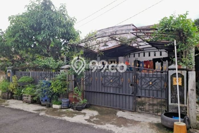 Rumah Strategis Modern Lb 175m2 di Purwokerto Selatan, Banyumas Rumah Strategis Modern Lb 175m2 di Purwokerto Selatan, Banyumas