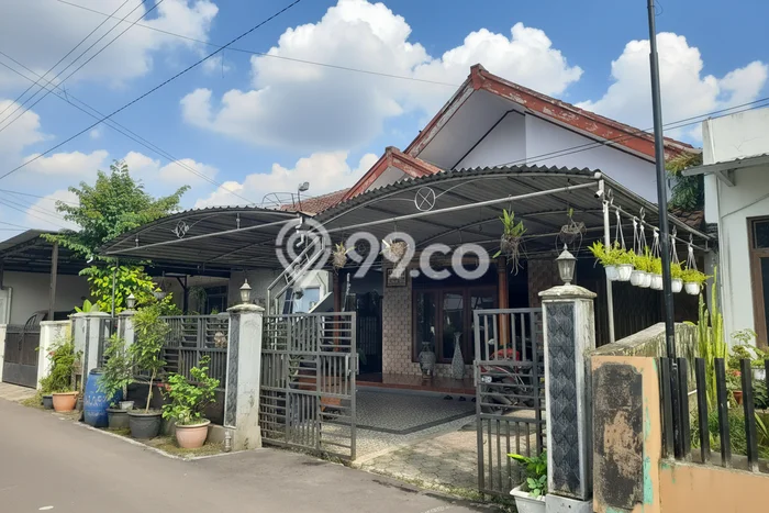 Jual Rumah Bagus Siap Huni LB 226m2 di Purwokerto Timur, Banyumas Jual Rumah Bagus Siap Huni LB 226m2 di Purwokerto Timur, Banyumas