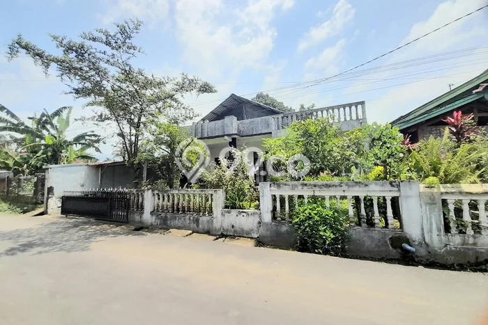 Rumah Modern LB/LT 263m2/263m2 Dijual di Purwokerto, Banyumas Rumah Modern LB/LT 263m2/263m2 Dijual di Purwokerto, Banyumas