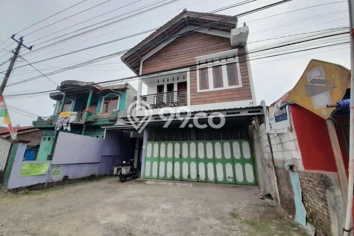 Area Ramai! Ruko Dijual di Purwokerto Utara untuk Bisnis Luas Bangunan 182m2 Area Ramai! Ruko Dijual di Purwokerto Utara untuk Bisnis Luas Bangunan 182m2