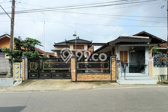 Rumah Area Strategis di , Banyumas, LT 332m2m² LB 300m2m² Rumah Area Strategis di , Banyumas, LT 332m2m² LB 300m2m²