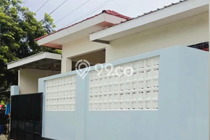 Cocok Untuk Investasi! Dijual Kost di Purwokerto 9 Kamar Cocok Untuk Investasi! Dijual Kost di Purwokerto 9 Kamar