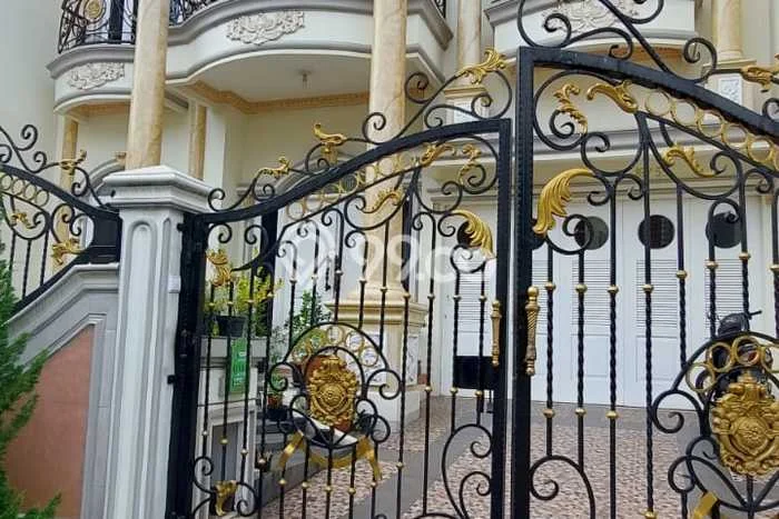 Rumah Luxury Modern Tanpa Renovasi di Gading Serpong Pondok Hijau Golf Tangerang Rumah Luxury Modern Tanpa Renovasi di Gading Serpong Pondok Hijau Golf Tangerang