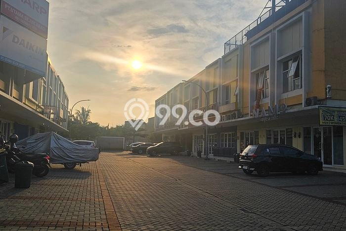 Ruko Bagus Dijual di Gading Serpong Tangerang Strategis Cocok untuk Kembangkan Bisnis Ruko Bagus Dijual di Gading Serpong Tangerang Strategis Cocok untuk Kembangkan Bisnis