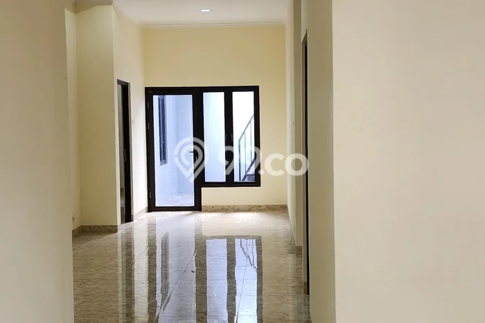Rumah Minimalis 4 Kamar LT 180m2 di BSD Rumah Minimalis 4 Kamar LT 180m2 di BSD