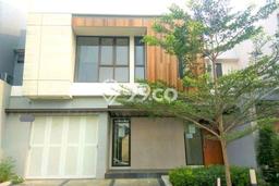 Ready to Use! Luxury House LT 200m2 Desain Elegan di BSD Eminent Ready to Use! Luxury House LT 200m2 Desain Elegan di BSD Eminent