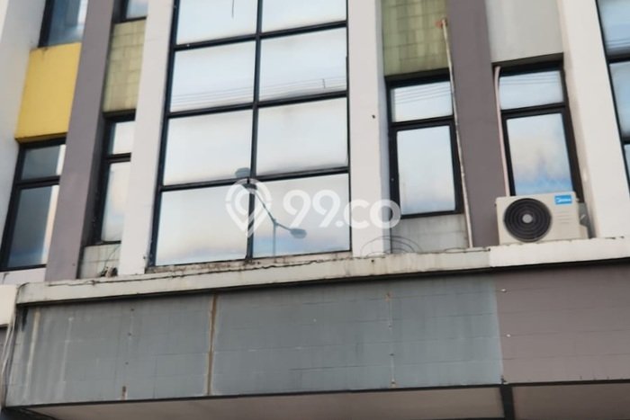 Ruko Dijual di Tangerang LT 100m2 & LB 250m2 Lokasi Terbaik! Ruko Dijual di Tangerang LT 100m2 & LB 250m2 Lokasi Terbaik!