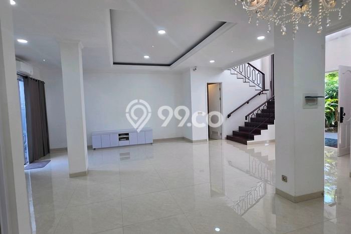 Rumah sewa siap huni 3 Kamar Tidur di BSD Green Wich, Tangerang Rumah sewa siap huni 3 Kamar Tidur di BSD Green Wich, Tangerang