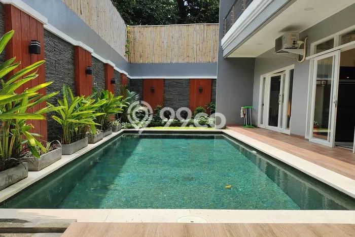 Disewakan! Rumah 3 Kamar Tidur &
4 Kamar Mandi di Kerobokan Kaja, Badung Disewakan! Rumah 3 Kamar Tidur &
4 Kamar Mandi di Kerobokan Kaja, Badung