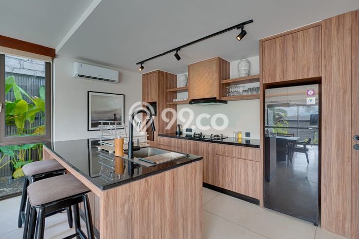 Tersedia Vila di , Ukuran 351m2m², Lingkungan nyaman untuk keluarga Tersedia Vila di , Ukuran 351m2m², Lingkungan nyaman untuk keluarga