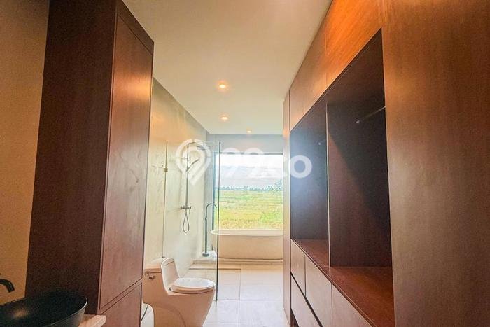 PELUANG INVESTASI! Vila Kawasan , Luas 200m2m², Hasil Menjanjikan PELUANG INVESTASI! Vila Kawasan , Luas 200m2m², Hasil Menjanjikan