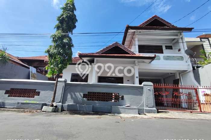 Rumah Disewakan Denpasar LT 250m2 LB 200m2 Kawasan Sesetan Rumah Disewakan Denpasar LT 250m2 LB 200m2 Kawasan Sesetan
