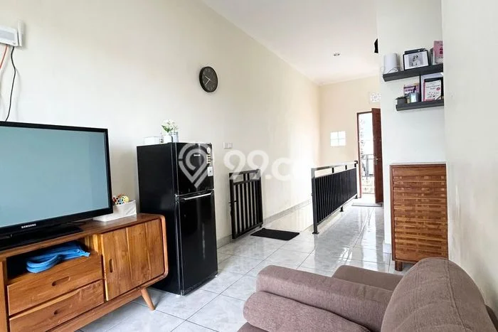 Rumah Minimalis 2 Kamar LT 100m2 di Gatot Subroto Rumah Minimalis 2 Kamar LT 100m2 di Gatot Subroto