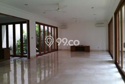 Disewakan! Rumah 8 Kamar Tidur &
4 Kamar Mandi di Cipete, Jakarta Selatan Disewakan! Rumah 8 Kamar Tidur &
4 Kamar Mandi di Cipete, Jakarta Selatan