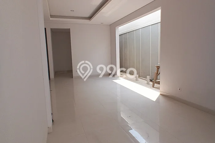 Rumah Bagus Siap Pakai Di Kebayoran Baru Luas 250m2 Lokasi Strategis Rumah Bagus Siap Pakai Di Kebayoran Baru Luas 250m2 Lokasi Strategis