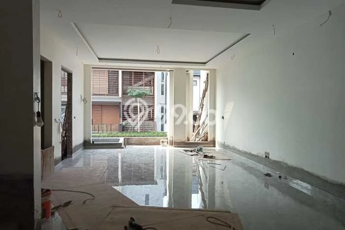 Rumah Eksklusif Siap Huni LT 144m2 di Kembangan, Jakarta Barat Rumah Eksklusif Siap Huni LT 144m2 di Kembangan, Jakarta Barat
