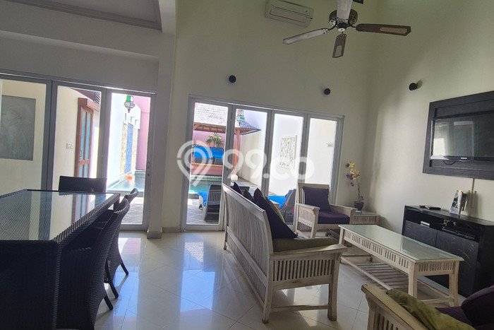 Siap Huni Hunian Elit 5 Kamar di Kuta Dekat ke Mana Pun Siap Huni Hunian Elit 5 Kamar di Kuta Dekat ke Mana Pun