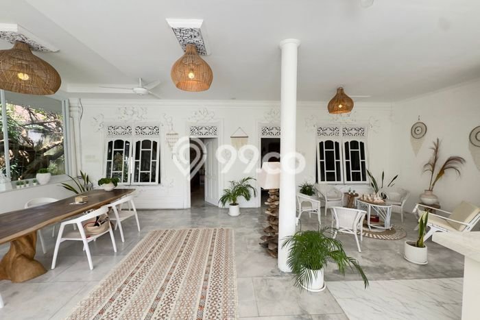Vila Kawasan , Luas 300m2m², Area Premium Vila Kawasan , Luas 300m2m², Area Premium