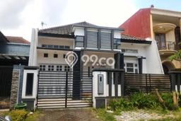 Rumah Strategis Modern Lb 150m2 di Pakis, Malang Rumah Strategis Modern Lb 150m2 di Pakis, Malang