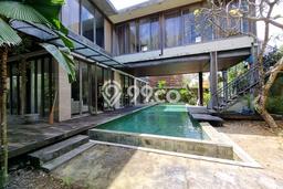 Vila Kawasan , Area 700m2m², Akses ke berbagai keperluan Vila Kawasan , Area 700m2m², Akses ke berbagai keperluan