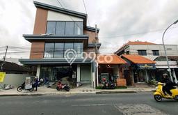Ruko untuk Disewa di Pusat Badung Luas Bangunan 400m2 Ruko untuk Disewa di Pusat Badung Luas Bangunan 400m2