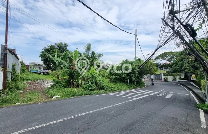 Tanah Dijual Lokasi Strategis di Badung dengan Luas 1200m2 Tanah Dijual Lokasi Strategis di Badung dengan Luas 1200m2