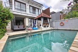 DIJUAL! Vila Kawasan , Luas 320m2m², Lokasi Premium DIJUAL! Vila Kawasan , Luas 320m2m², Lokasi Premium