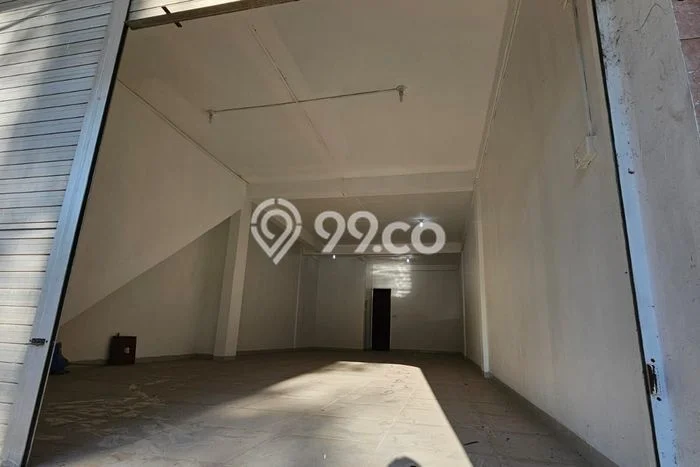 FOR RENT! Ruko di Sei Panas Cocok untuk Bisnis 490m2 FOR RENT! Ruko di Sei Panas Cocok untuk Bisnis 490m2
